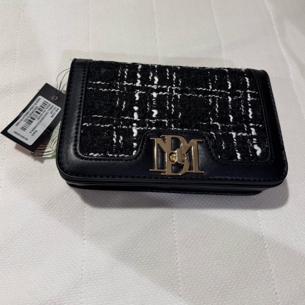 Badgley Mischka Black Leather crossbody🖤